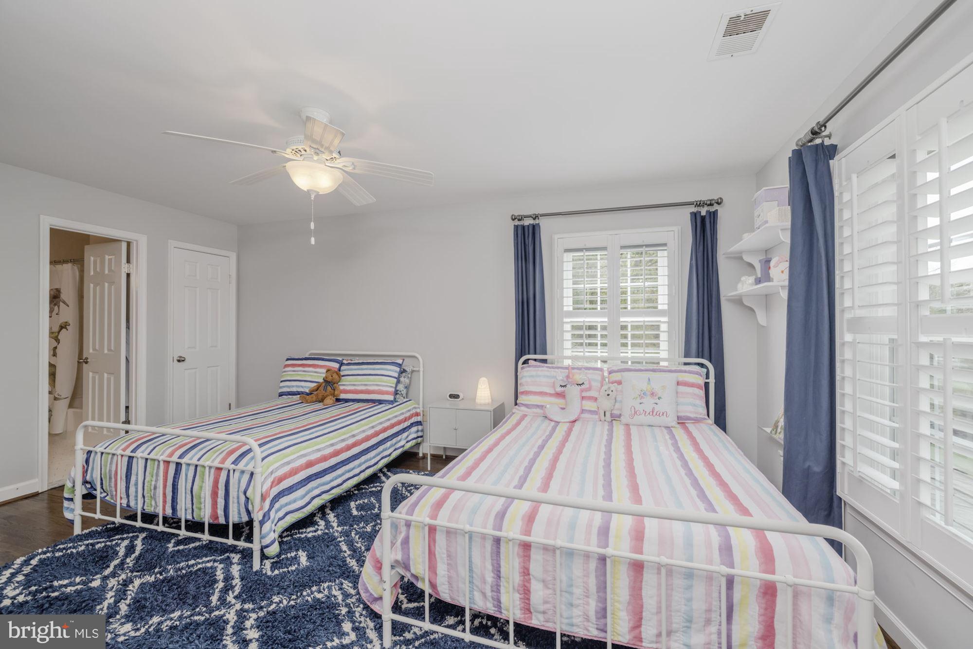 RIVER FALLS - Residential