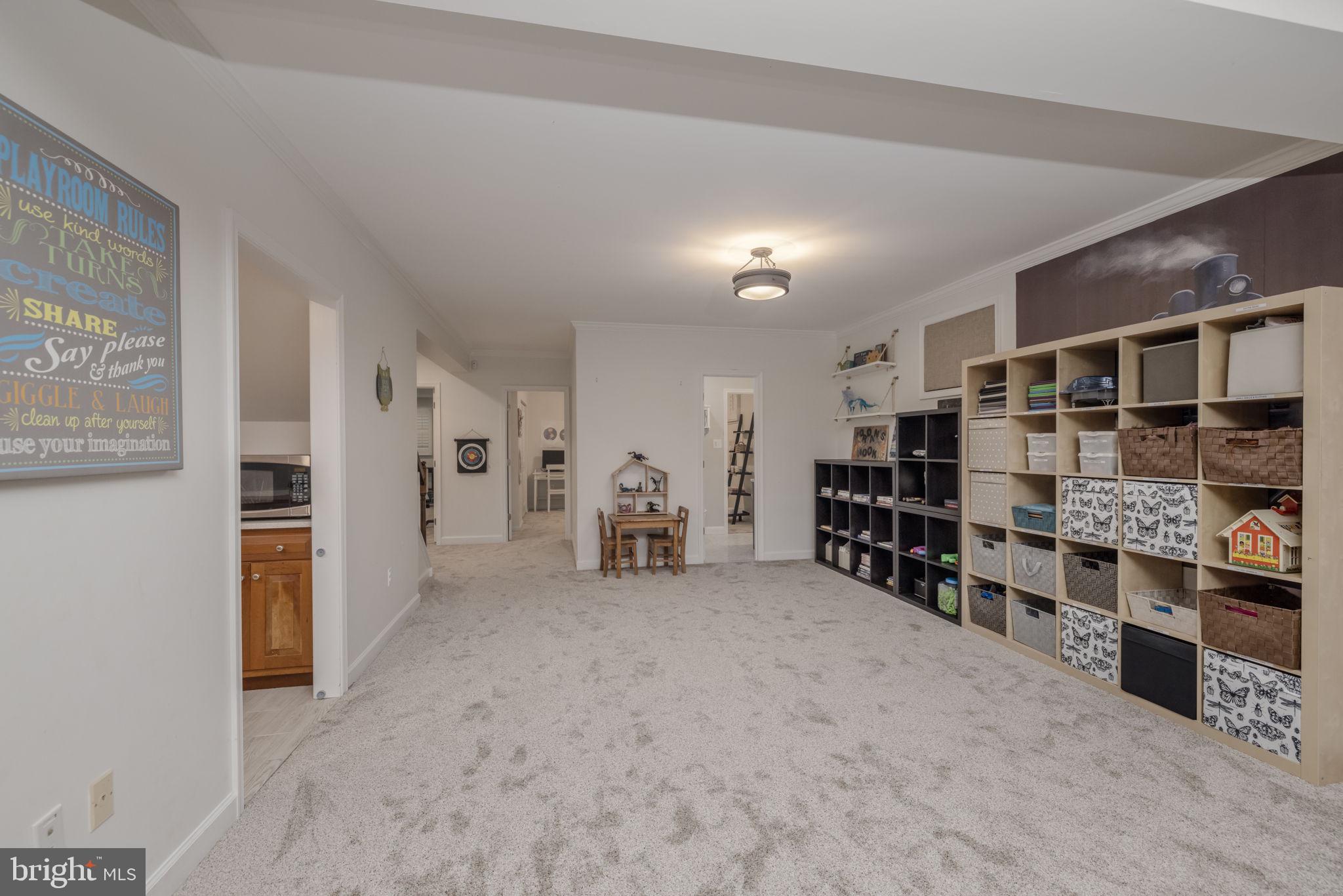 RIVER FALLS - Residential