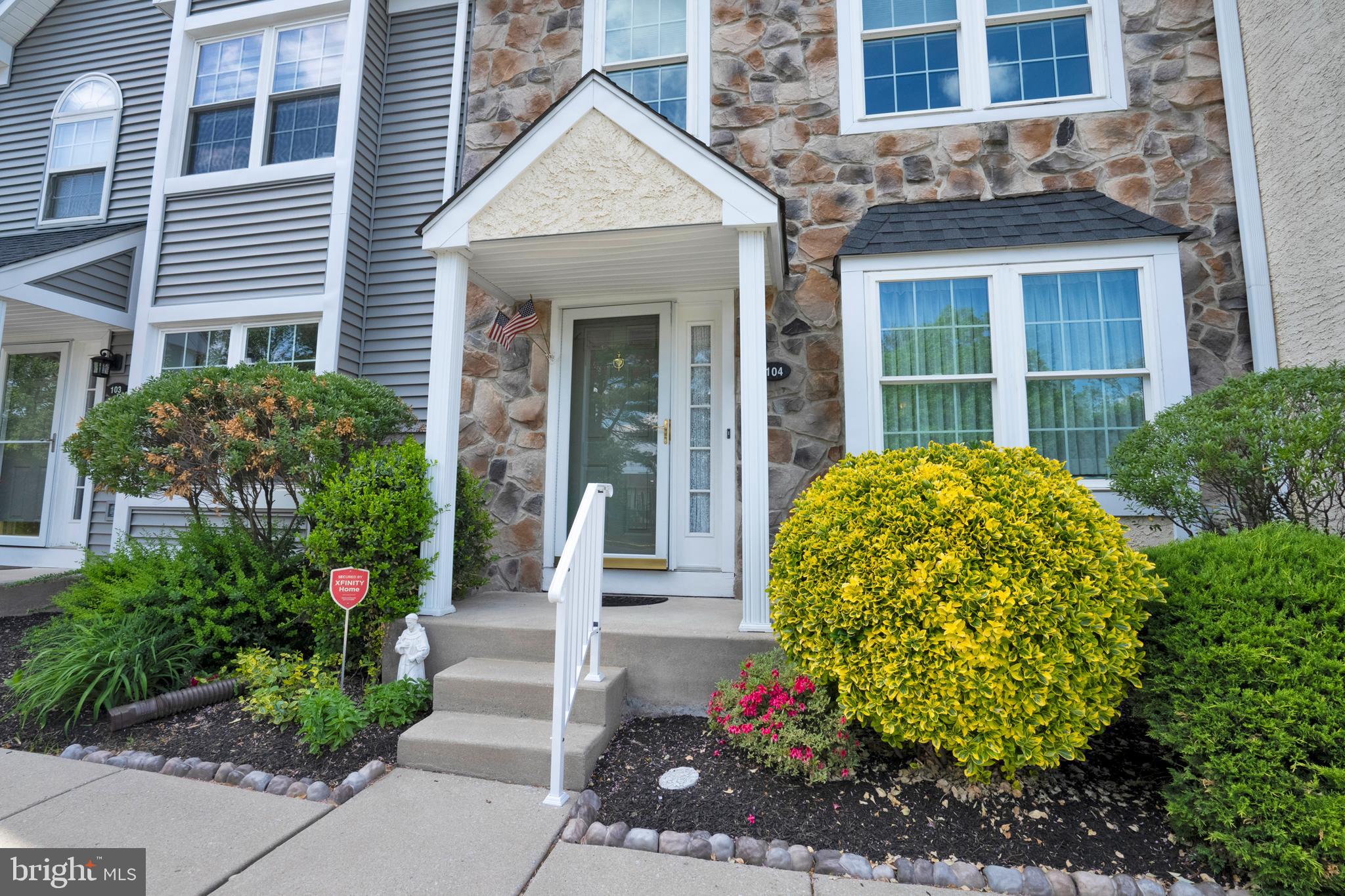 104 COVENTRY POINTE LANE