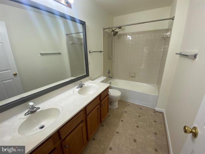 SARATOGA HUNT - Residential Lease