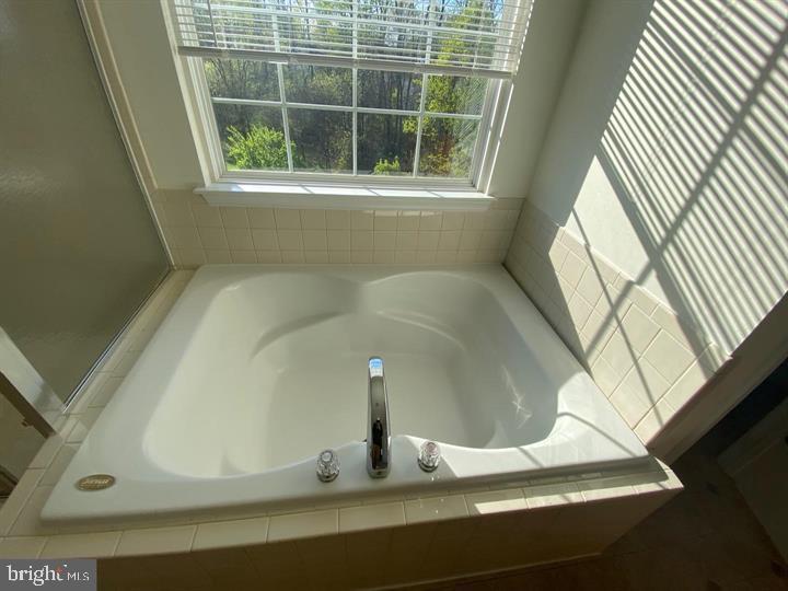 SARATOGA HUNT - Residential Lease