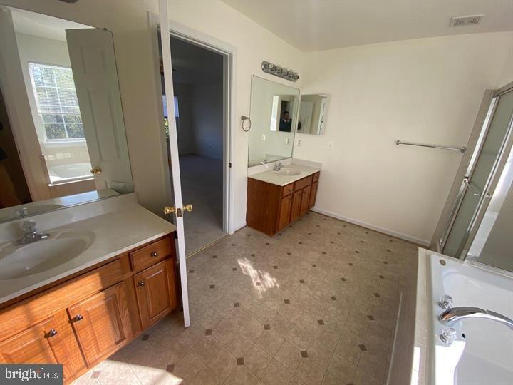 SARATOGA HUNT - Residential Lease