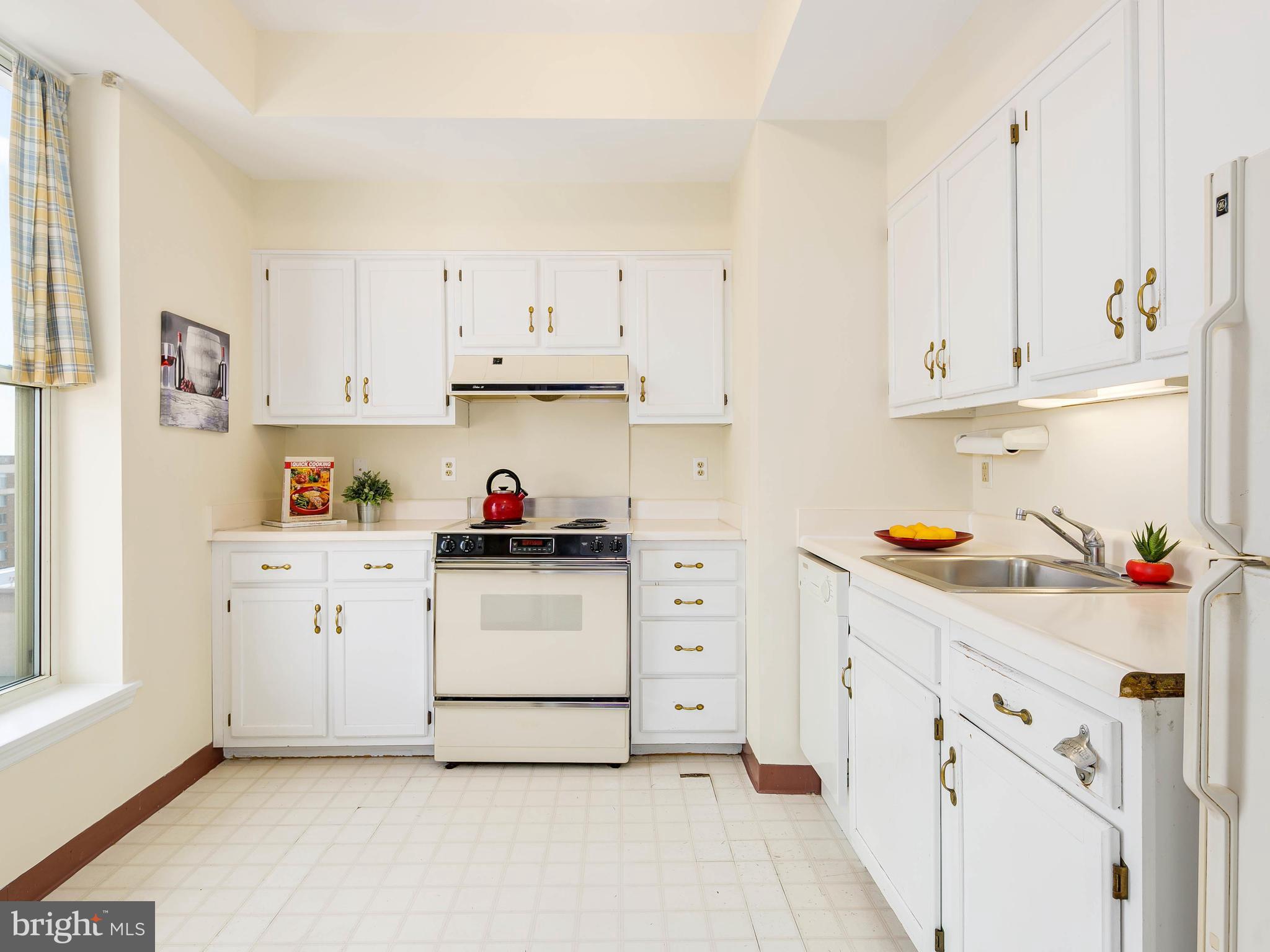 THE JEFFERSON - Sunrise Senior Living - Residential