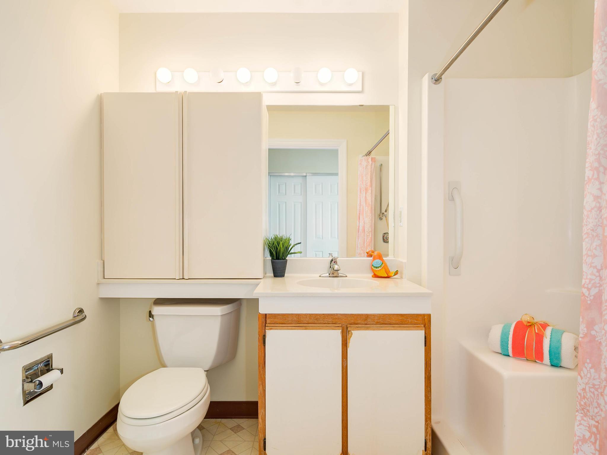 THE JEFFERSON - Sunrise Senior Living - Residential