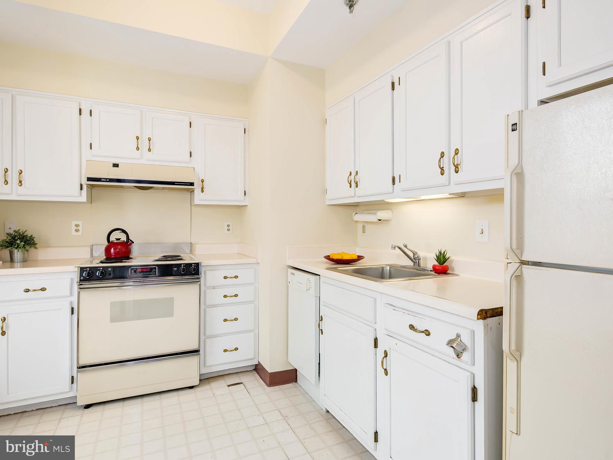 THE JEFFERSON - Sunrise Senior Living - Residential