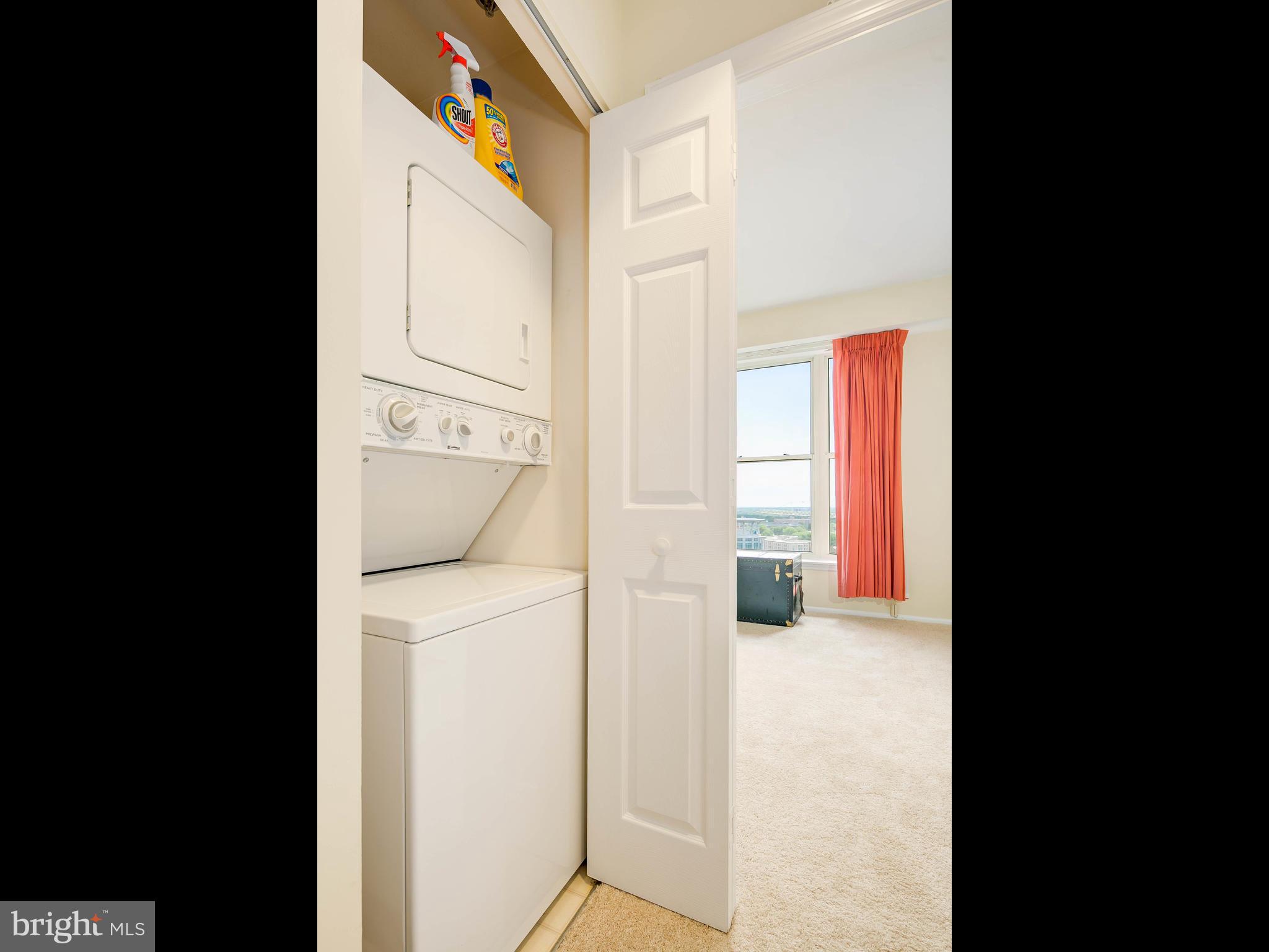 THE JEFFERSON - Sunrise Senior Living - Residential