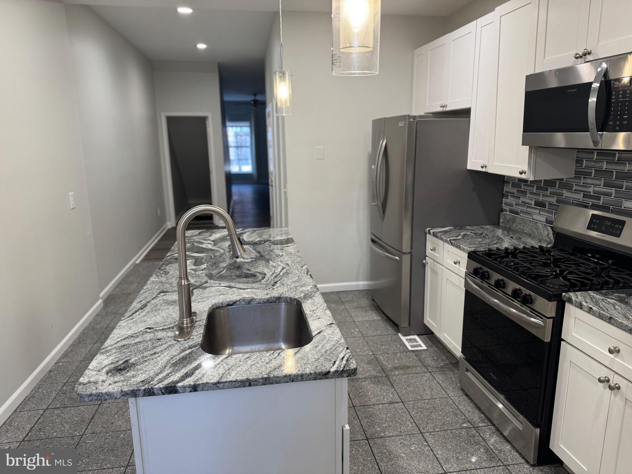 MADISON PARK HISTORIC DISTRICT - Residential Lease