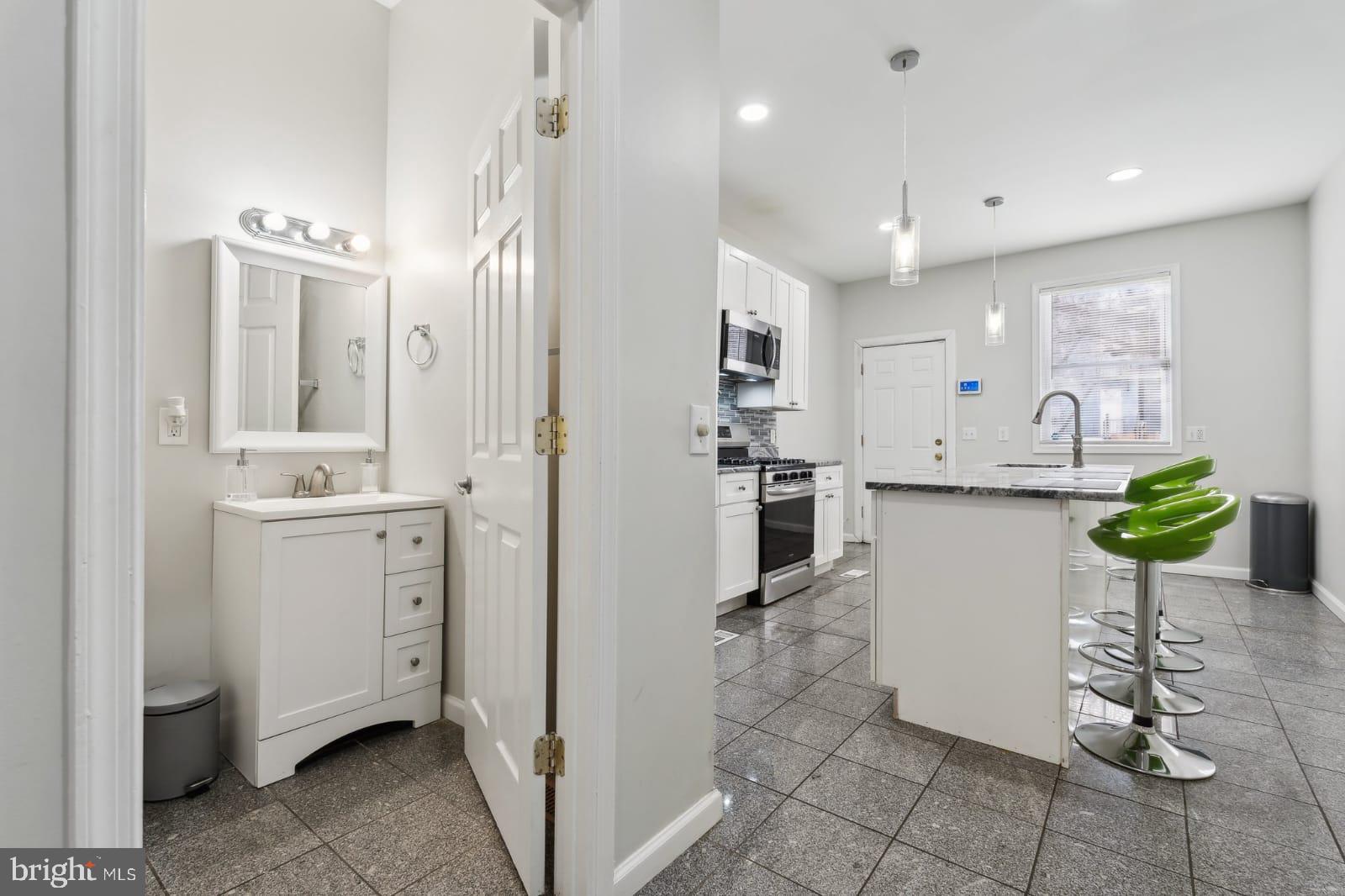 MADISON PARK HISTORIC DISTRICT - Residential Lease