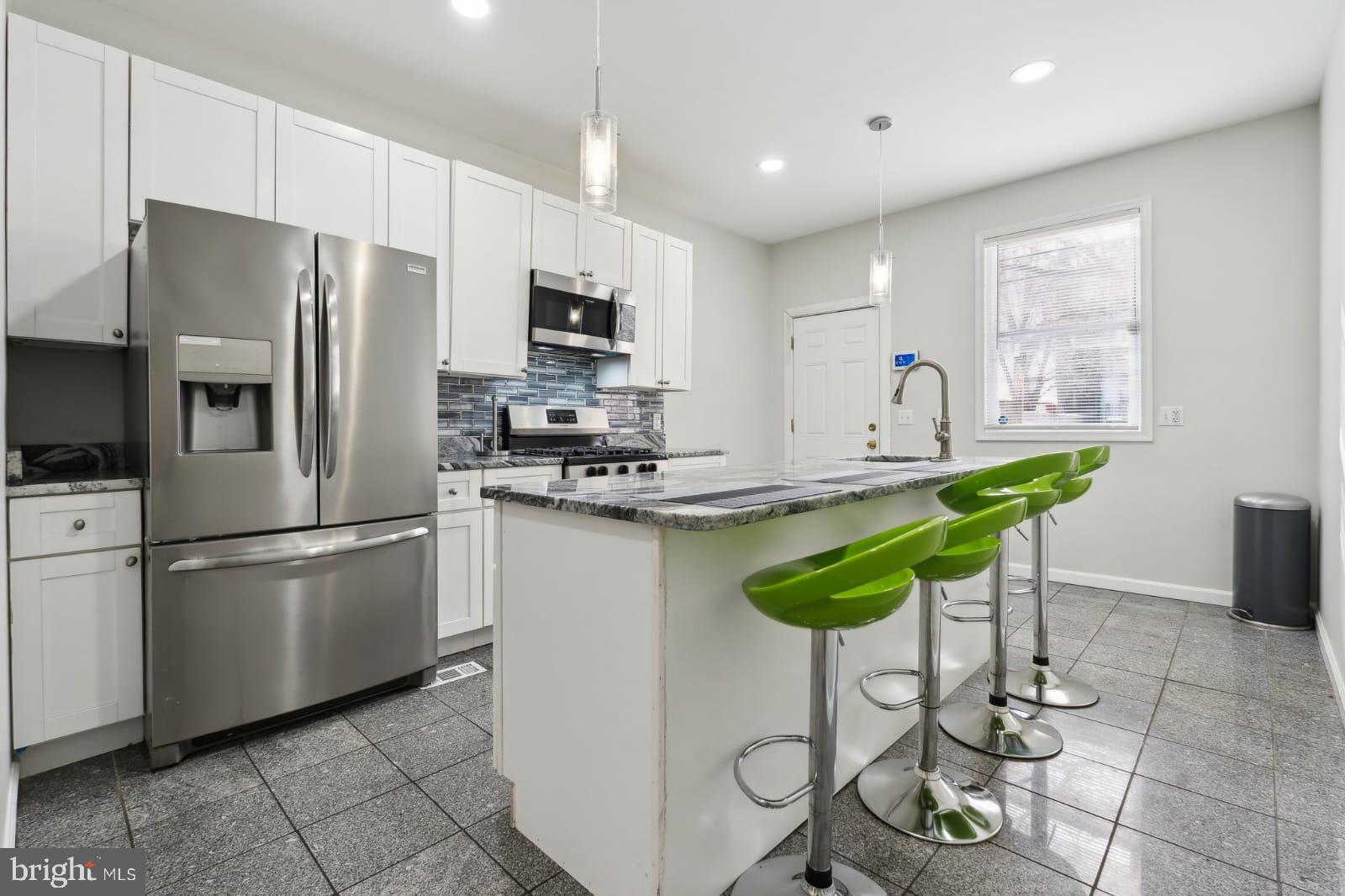 MADISON PARK HISTORIC DISTRICT - Residential Lease