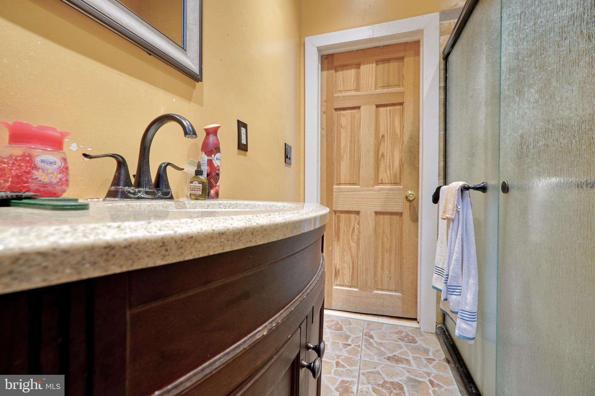 EVERGREEN LAWN - Residential