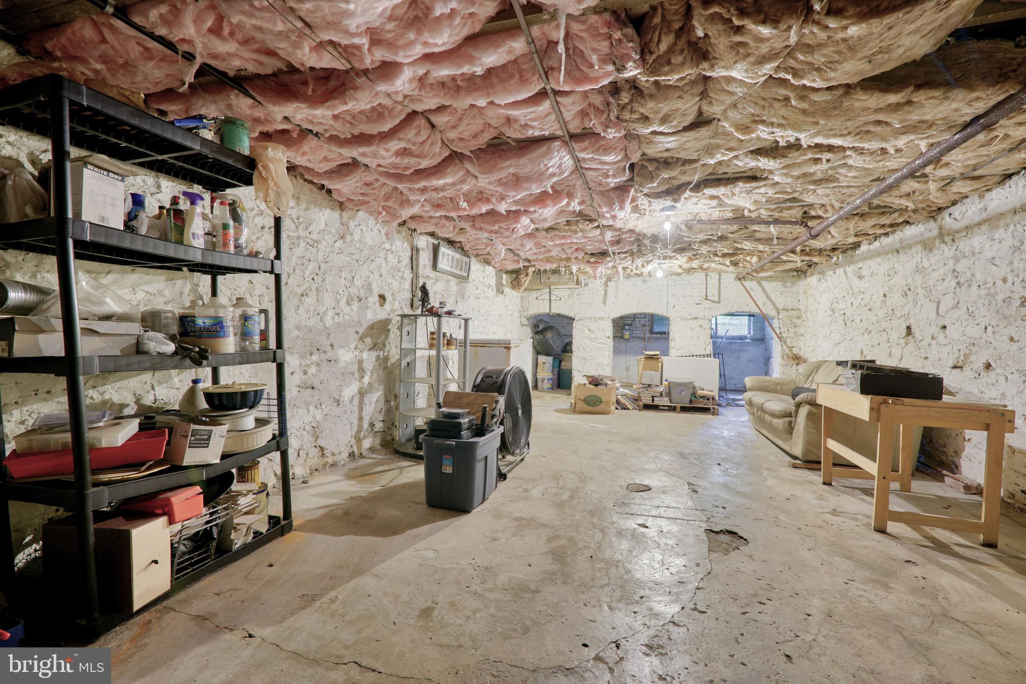 EVERGREEN LAWN - Residential