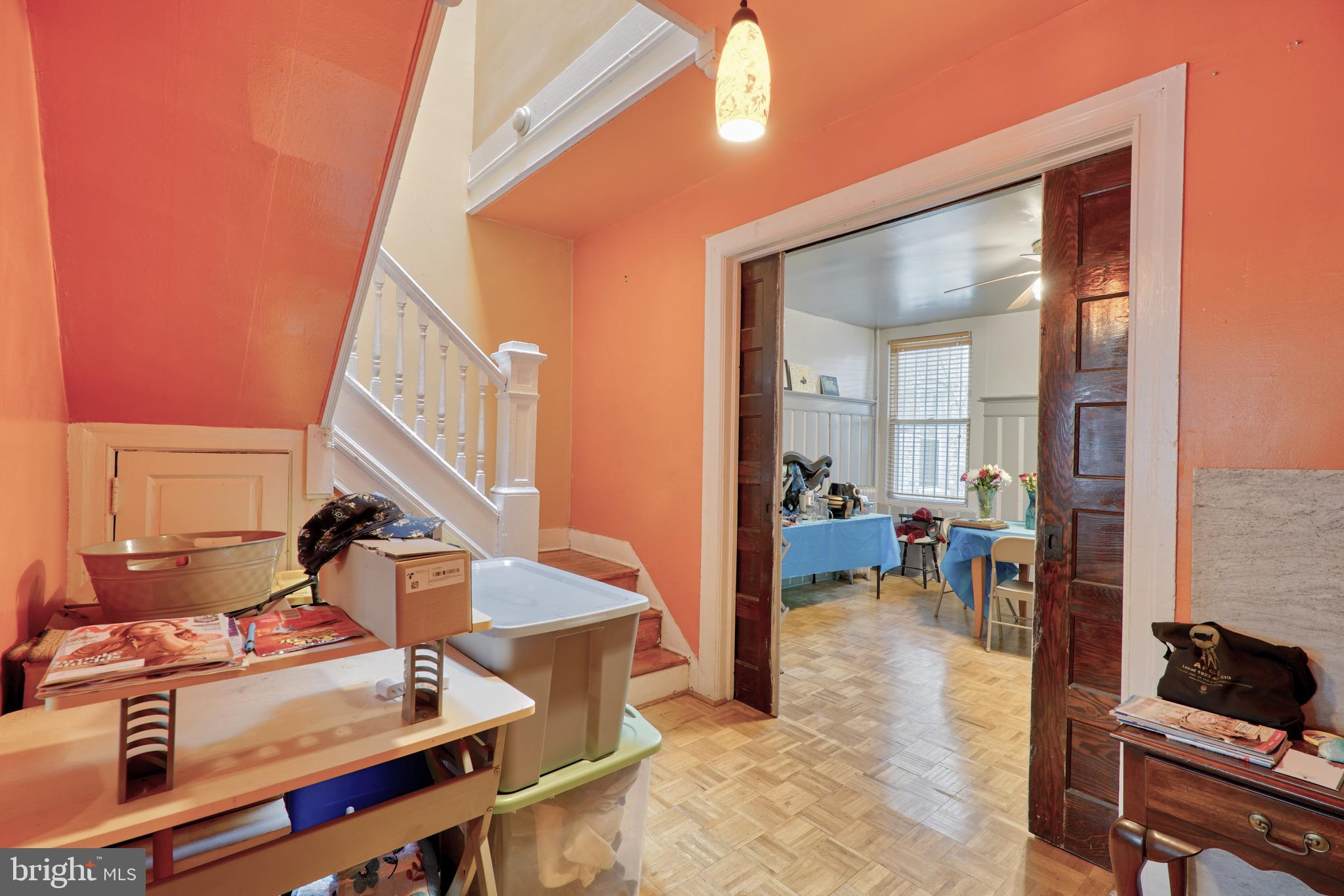 EVERGREEN LAWN - Residential