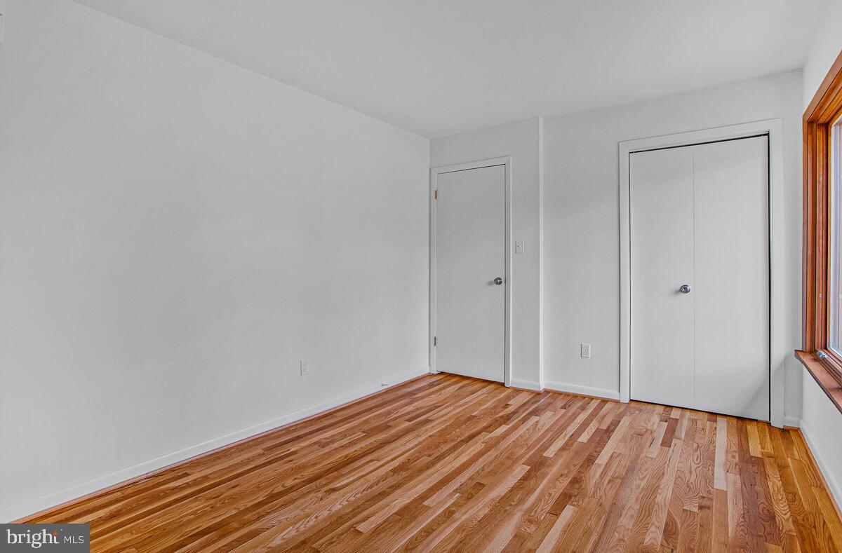 HOBBITS GLEN - Residential