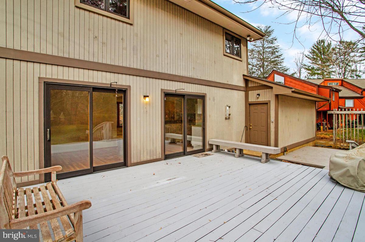 HOBBITS GLEN - Residential