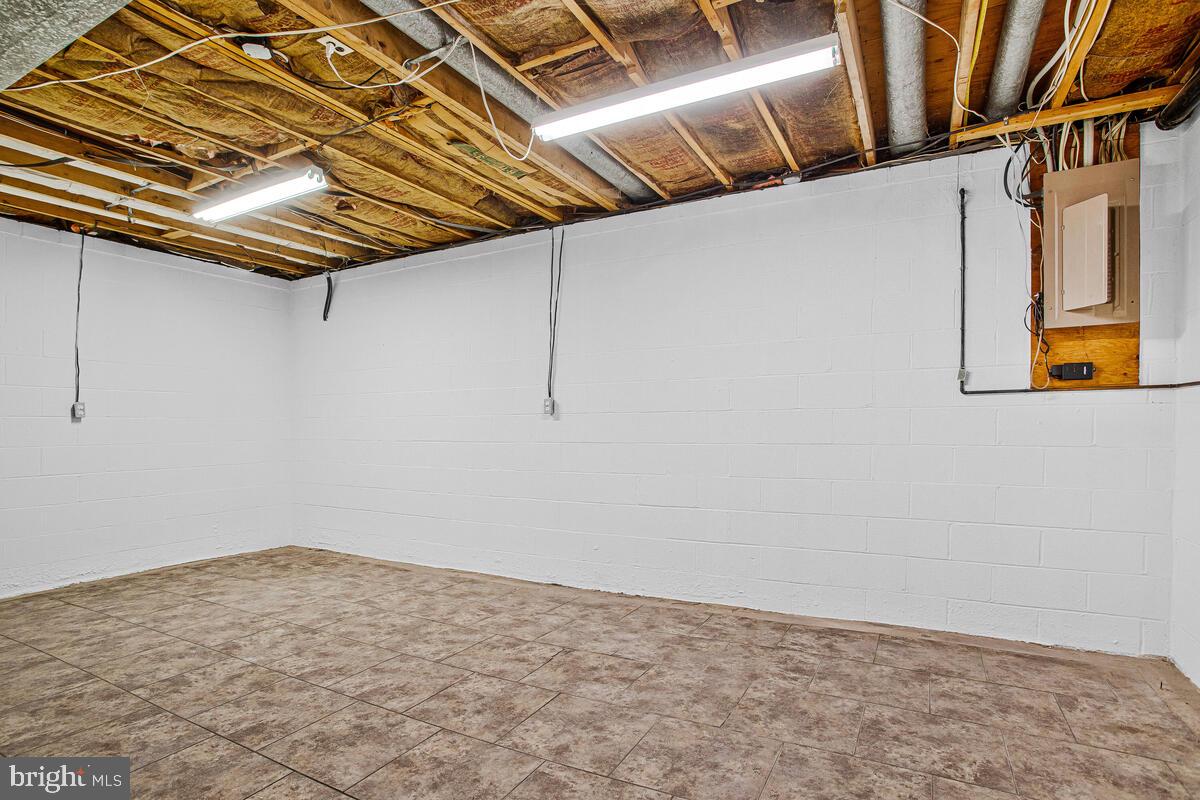 HOBBITS GLEN - Residential