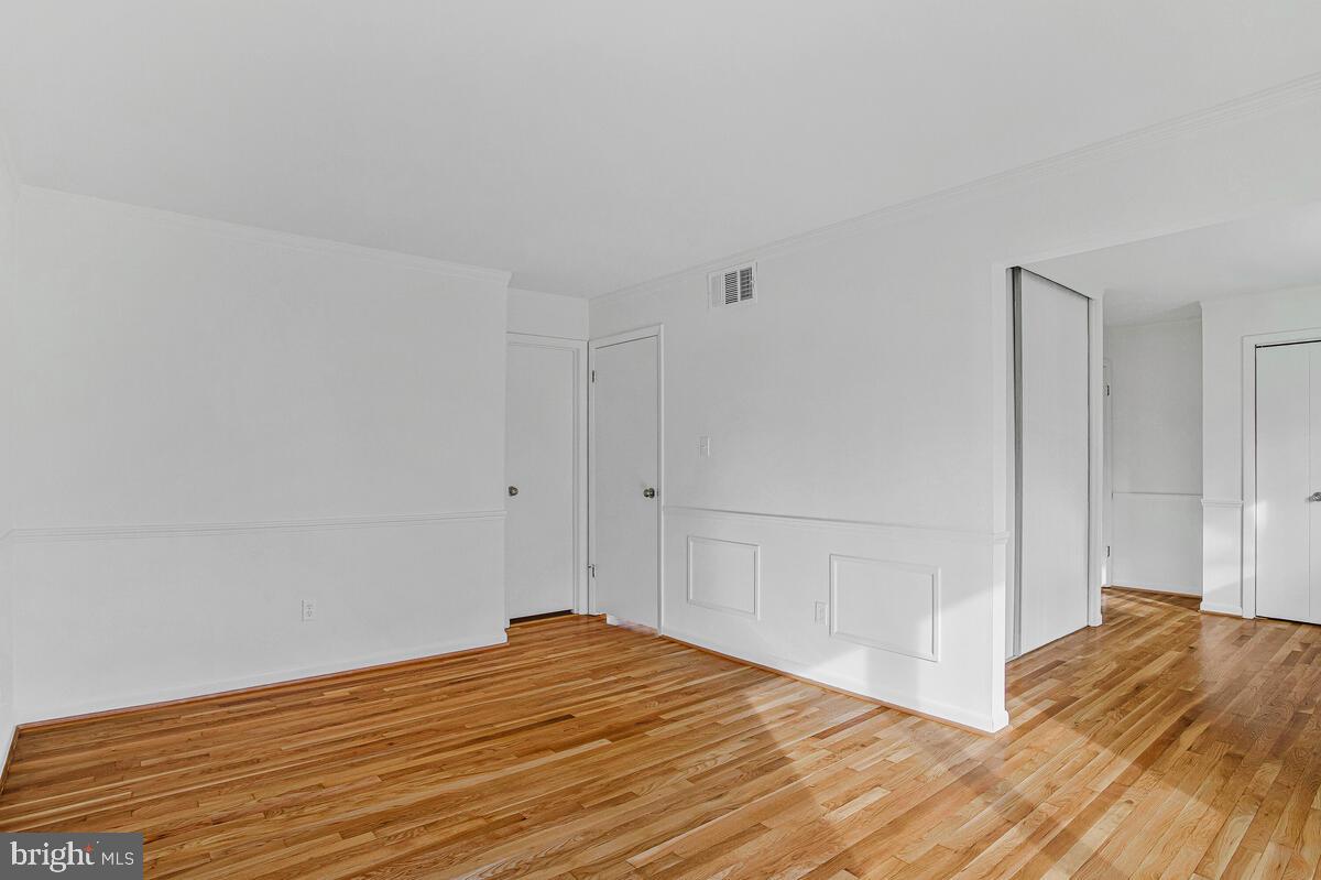 HOBBITS GLEN - Residential