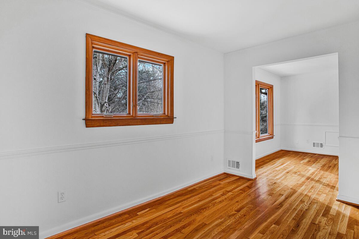 HOBBITS GLEN - Residential