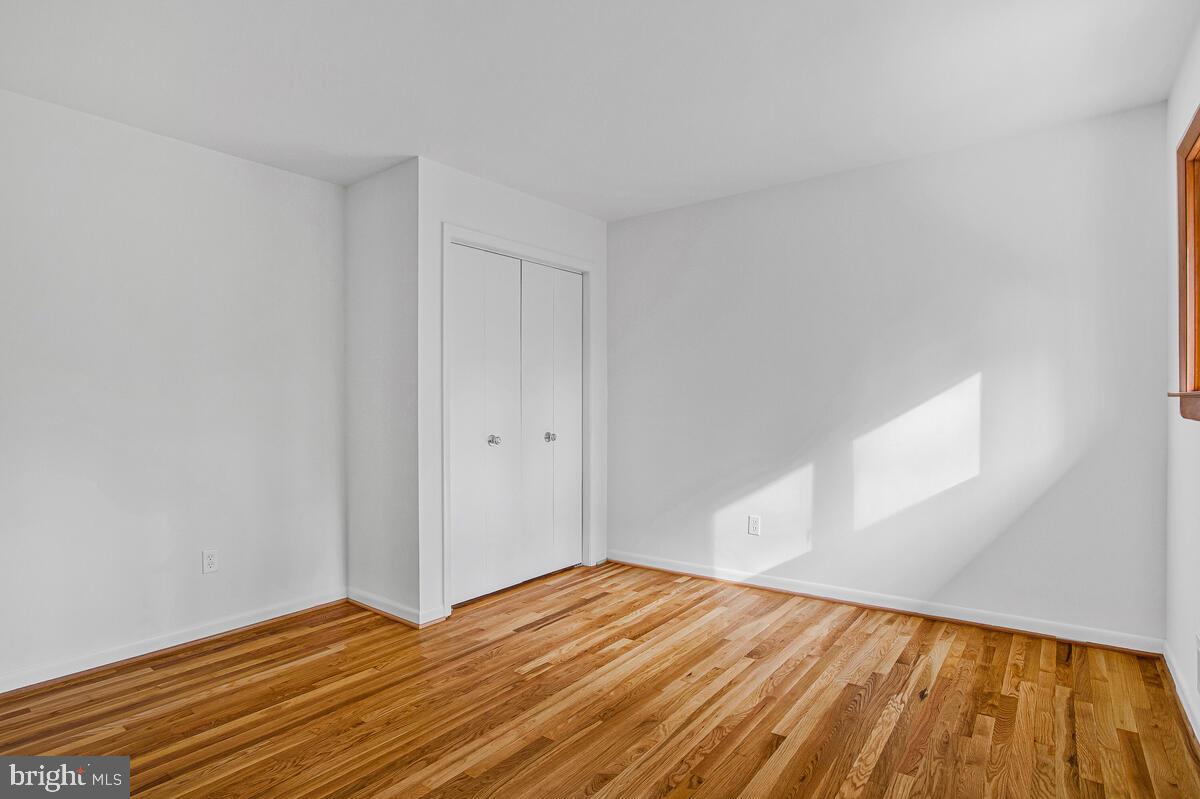 HOBBITS GLEN - Residential