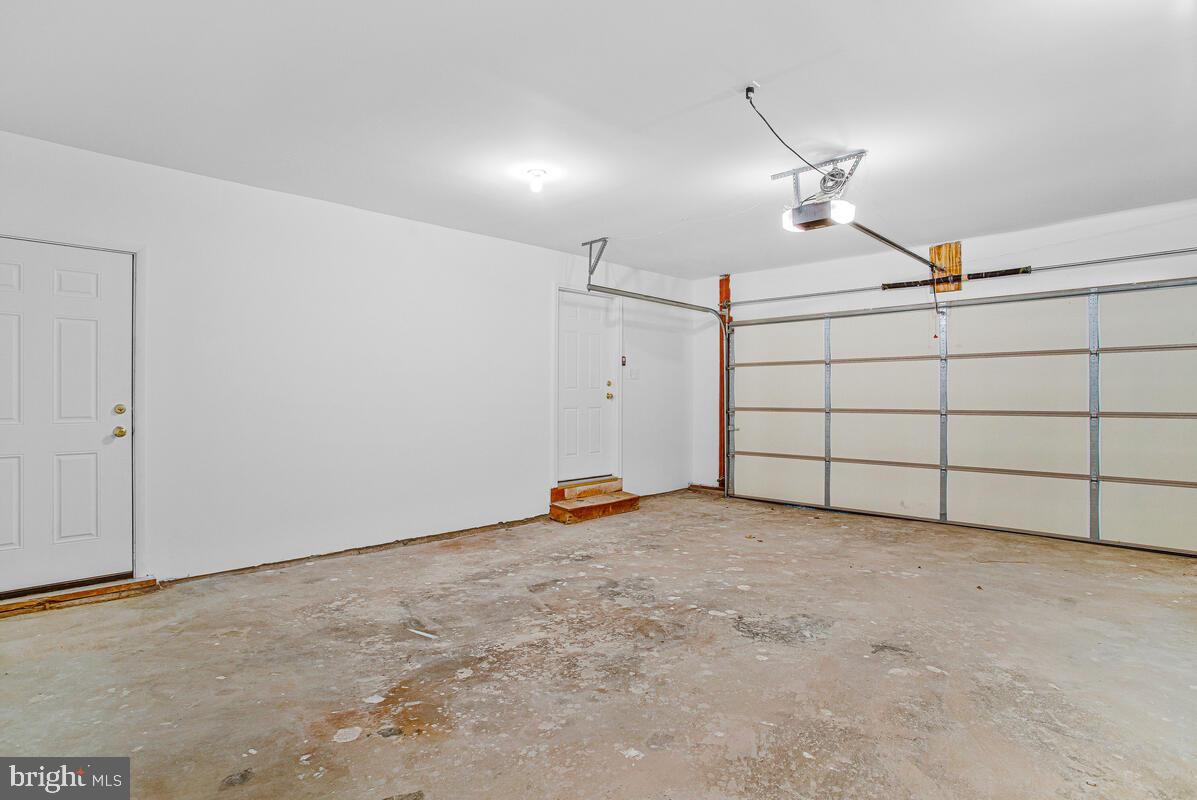 HOBBITS GLEN - Residential