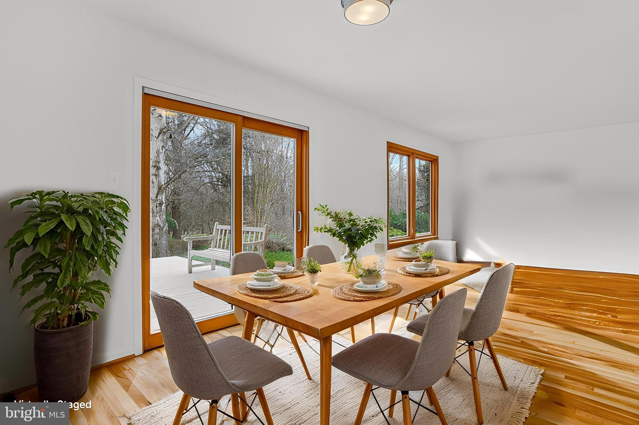 HOBBITS GLEN - Residential