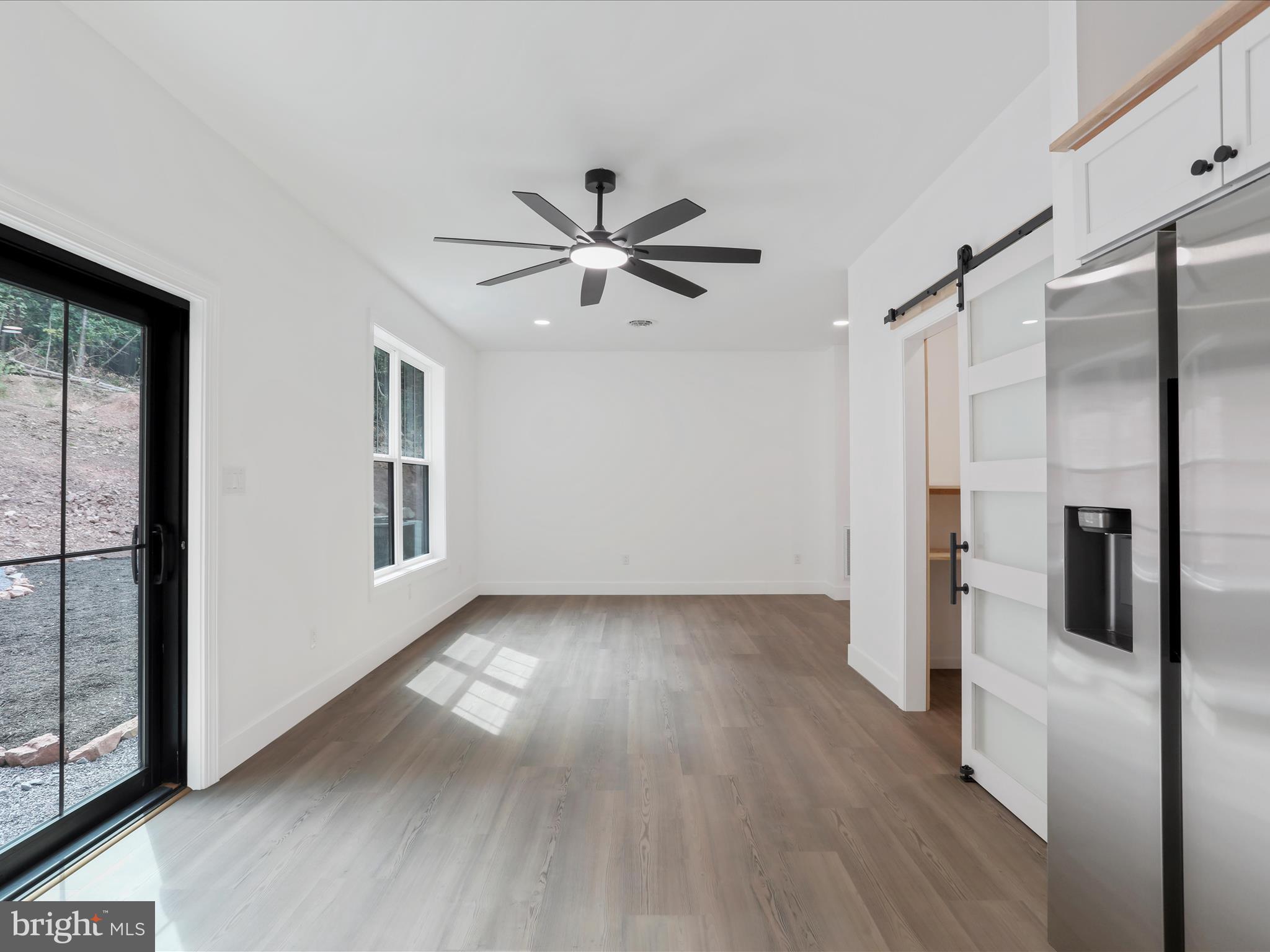 NINE EAST ESTATES - Residential