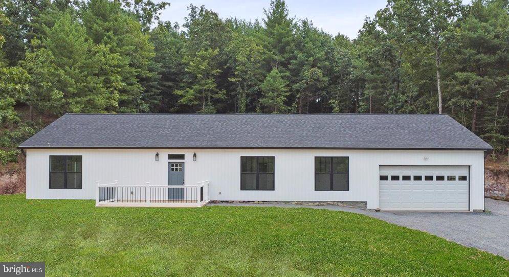 NINE EAST ESTATES - Residential