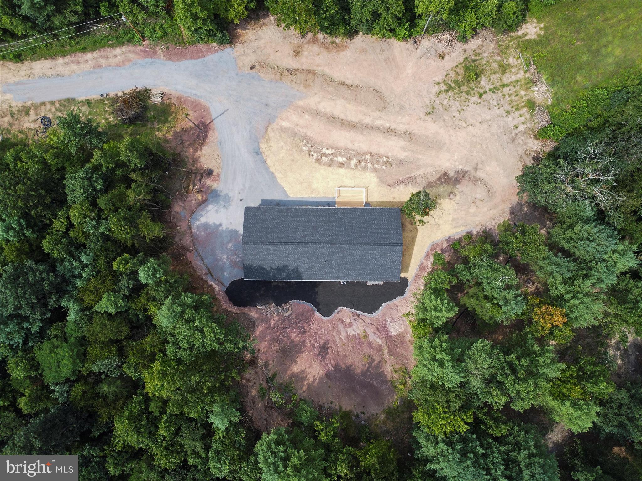 NINE EAST ESTATES - Residential