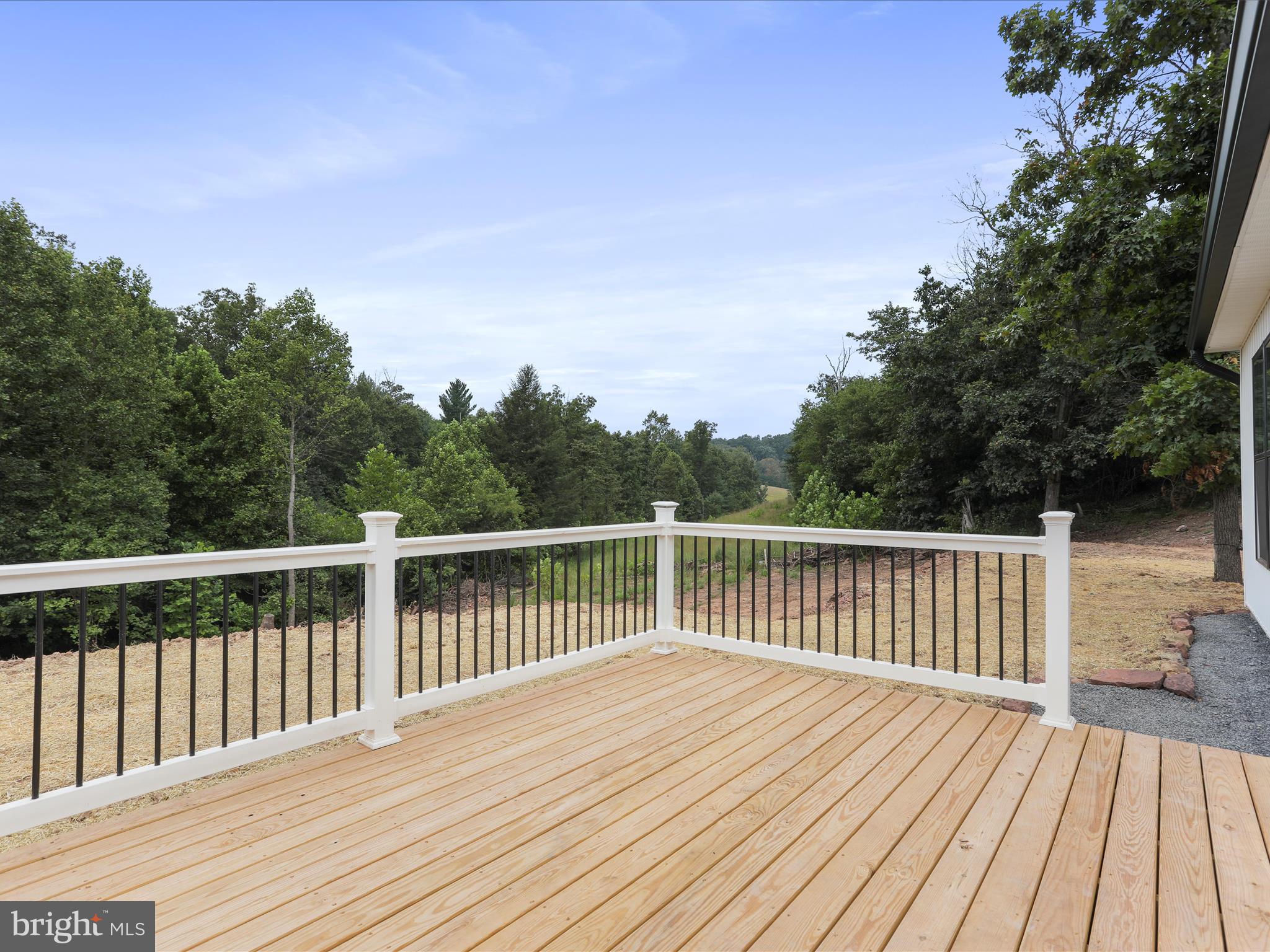 NINE EAST ESTATES - Residential