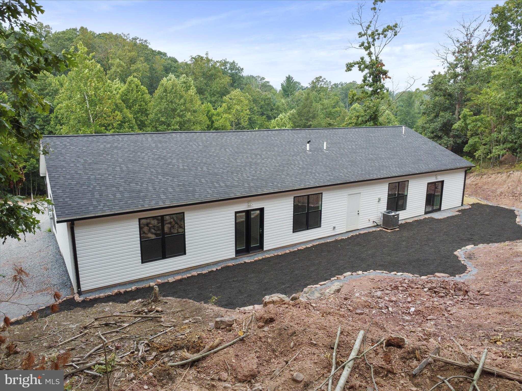 NINE EAST ESTATES - Residential