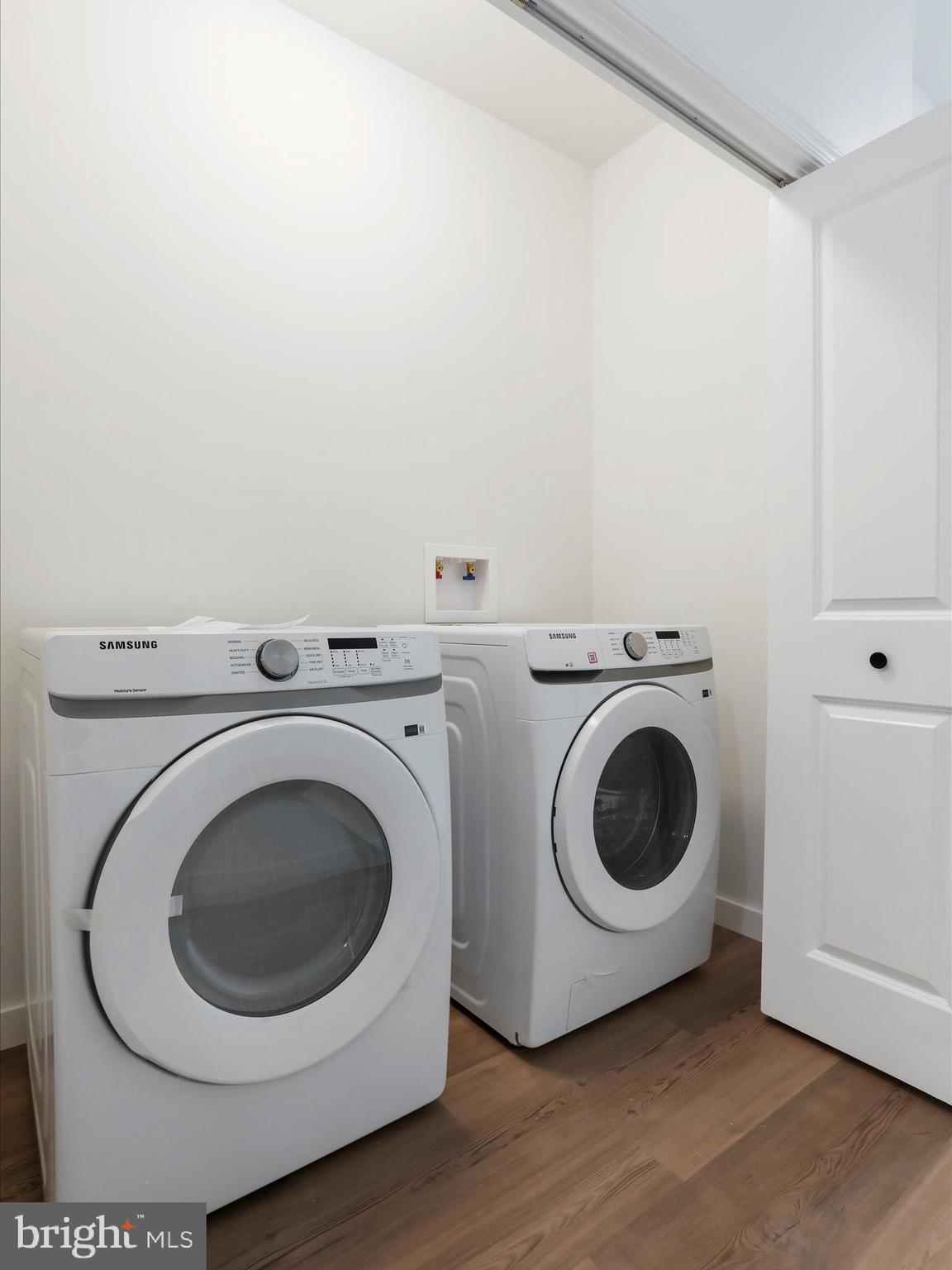 NINE EAST ESTATES - Residential