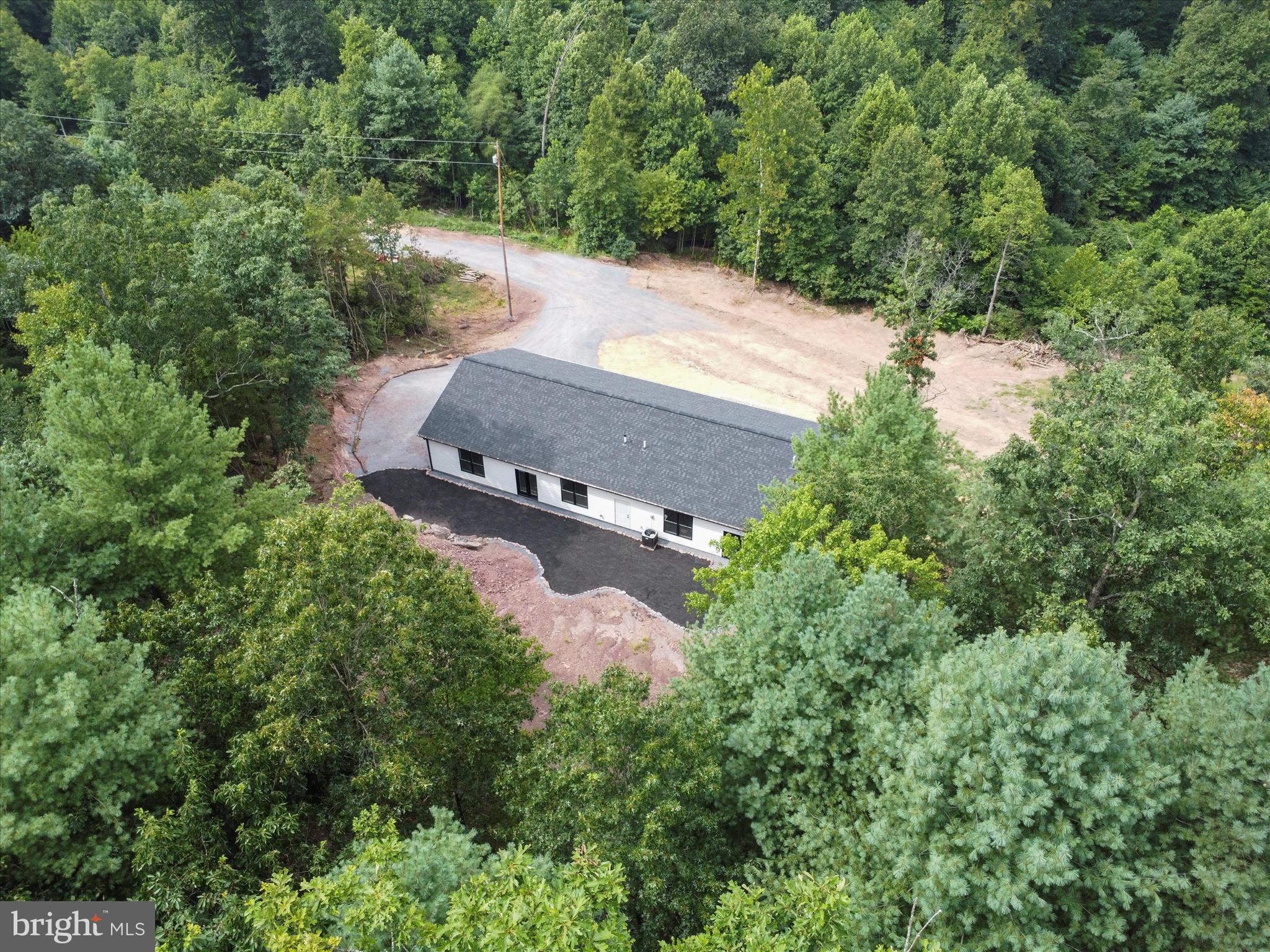 NINE EAST ESTATES - Residential