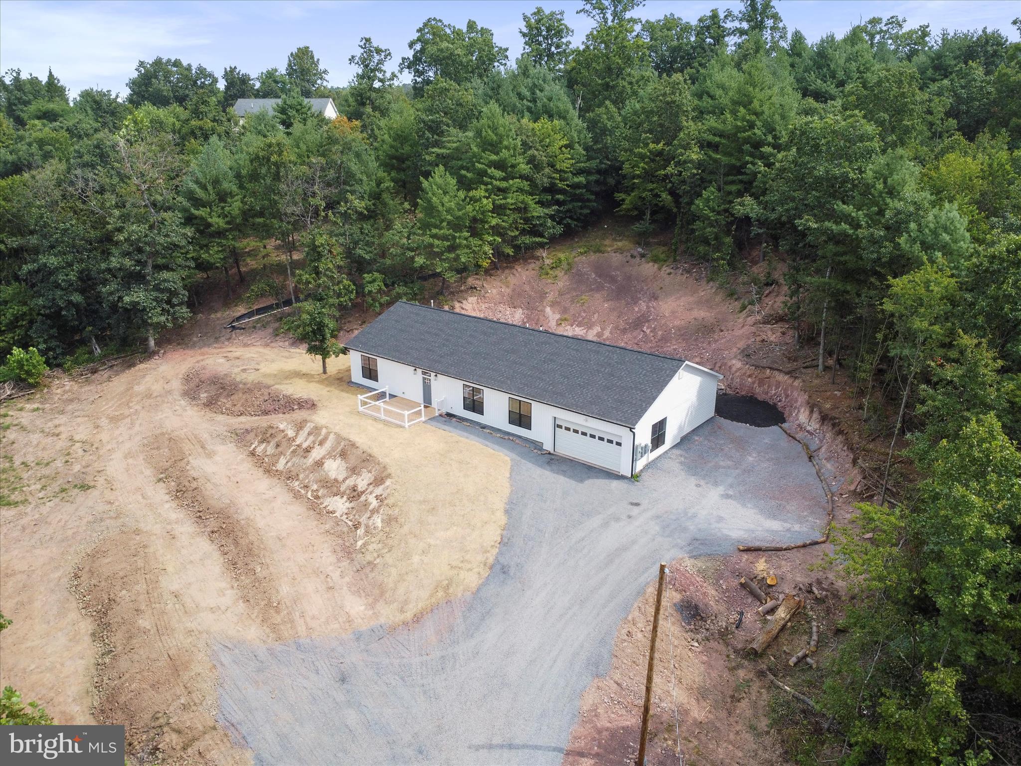 NINE EAST ESTATES - Residential