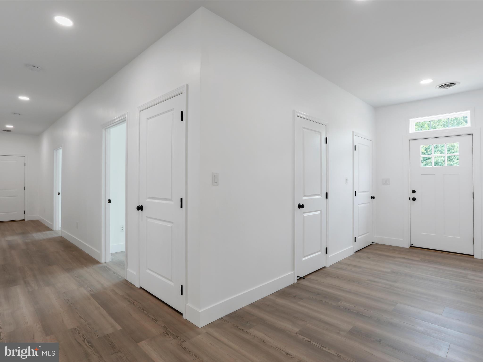 NINE EAST ESTATES - Residential