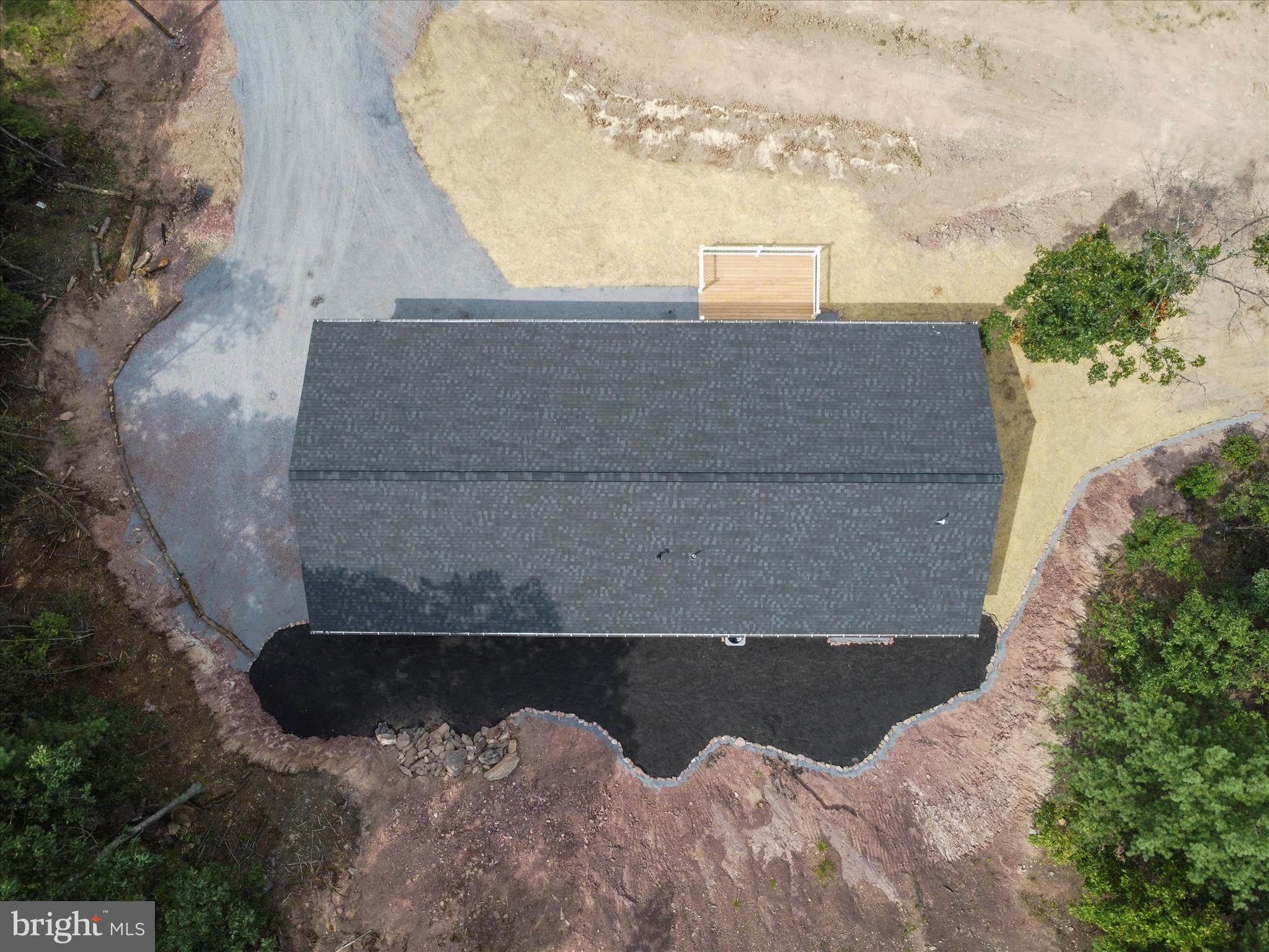 NINE EAST ESTATES - Residential