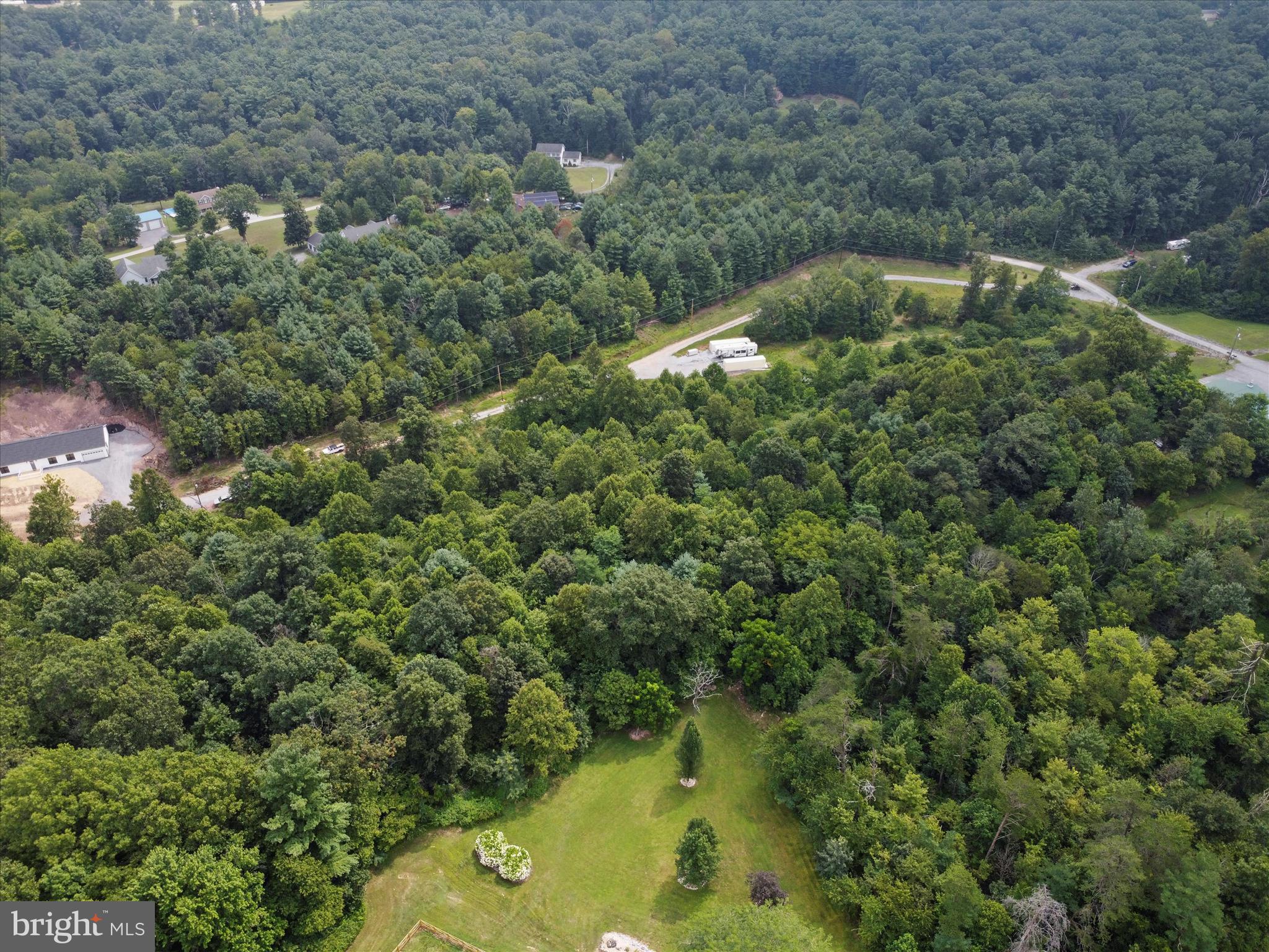 NINE EAST ESTATES - Residential