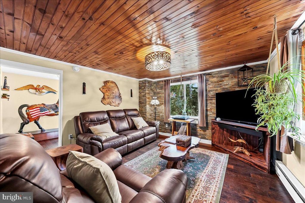 Photo of 1381 School House Ln, CHESTER SPRINGS, PA 19425 (MLS # PACT2114058)