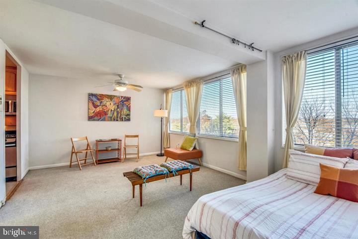 RIVER TOWERS - Residential Lease