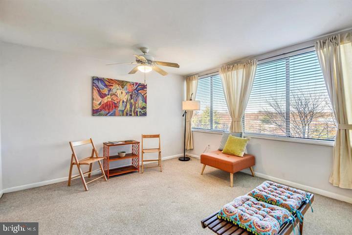 RIVER TOWERS - Residential Lease