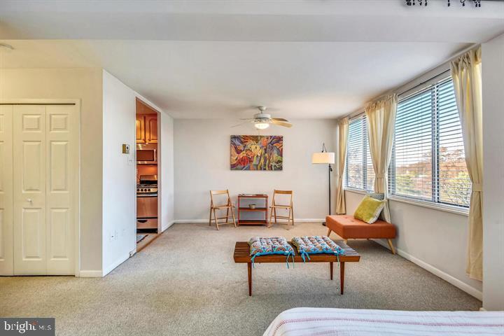 RIVER TOWERS - Residential Lease