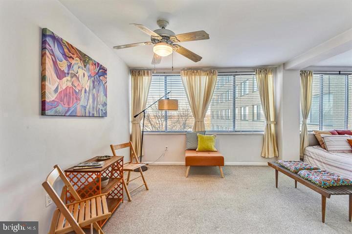 RIVER TOWERS - Residential Lease