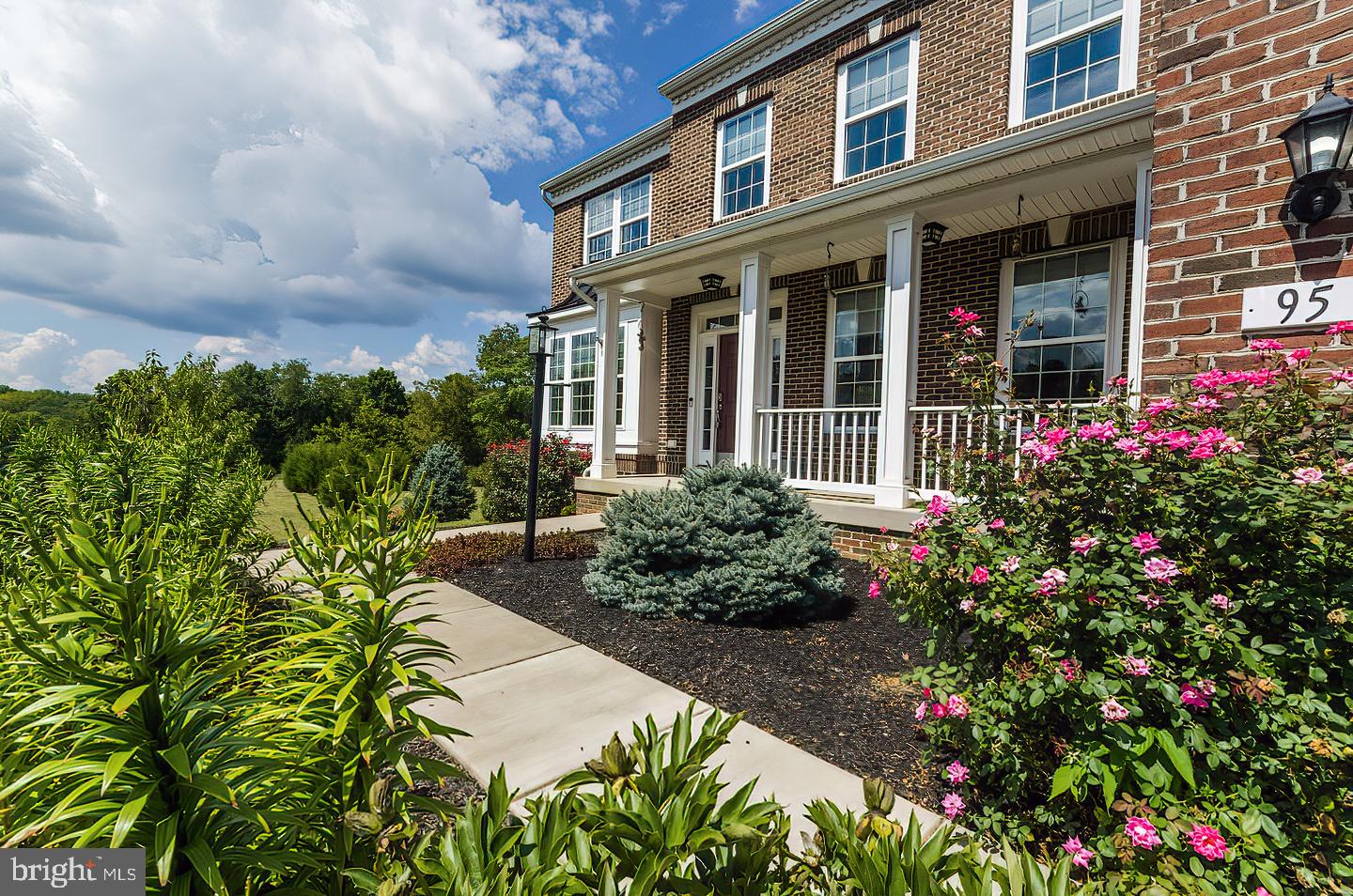 THE POINT - Residential