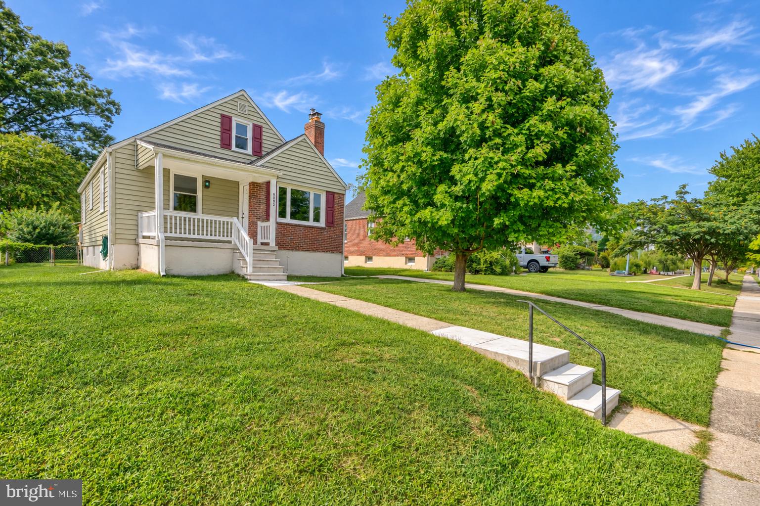 6502 EASTERN PARKWAY