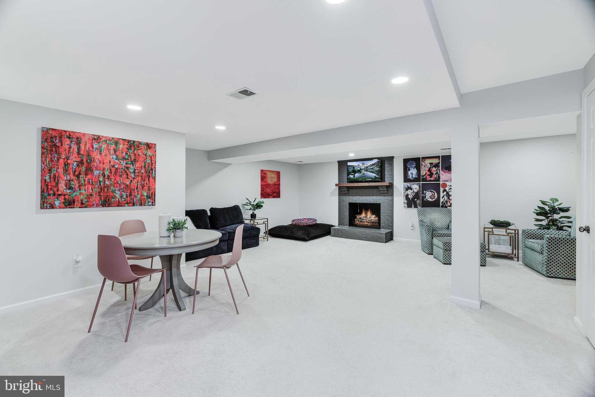 OAK MARR COURTS - Residential