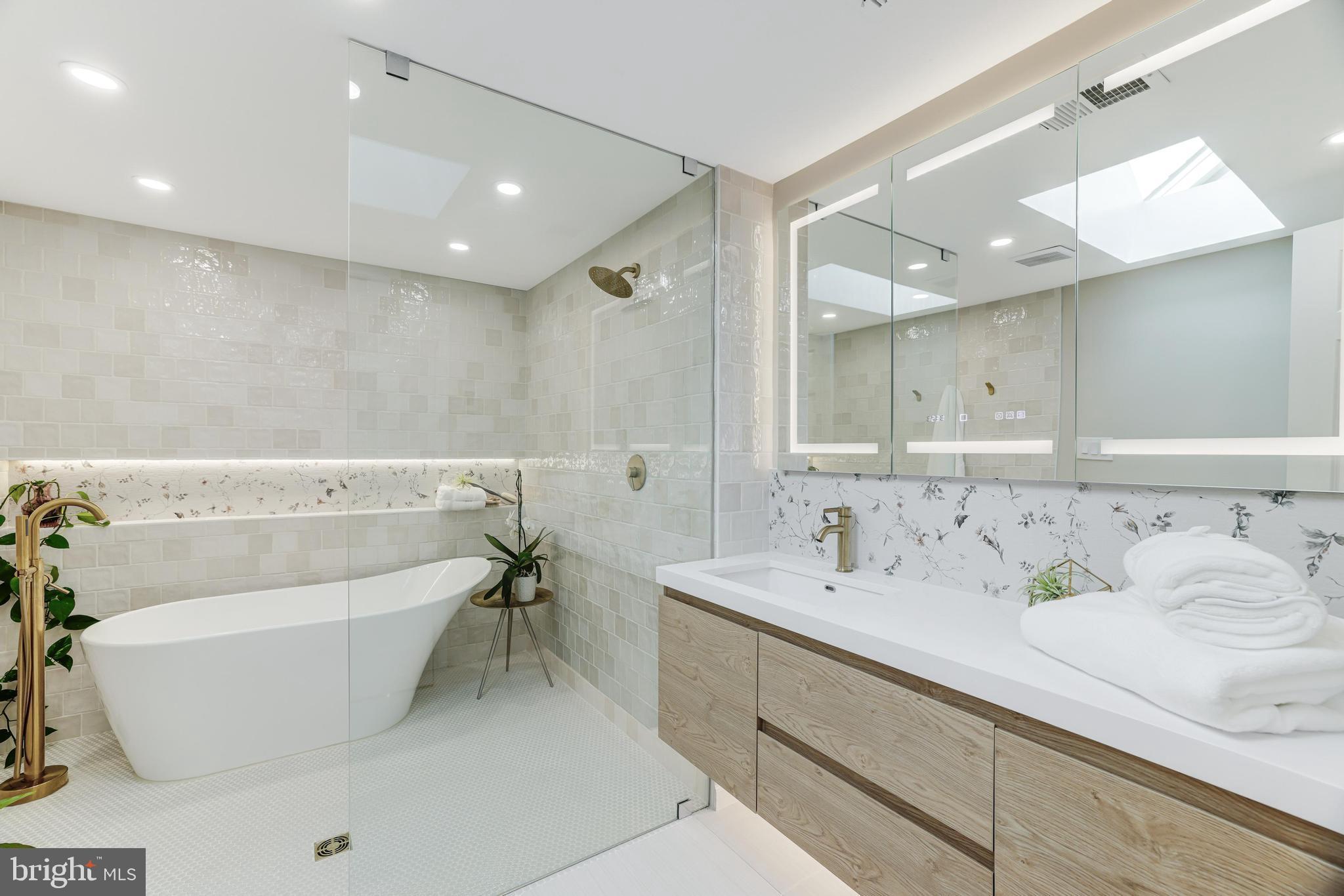 OAK MARR COURTS - Residential