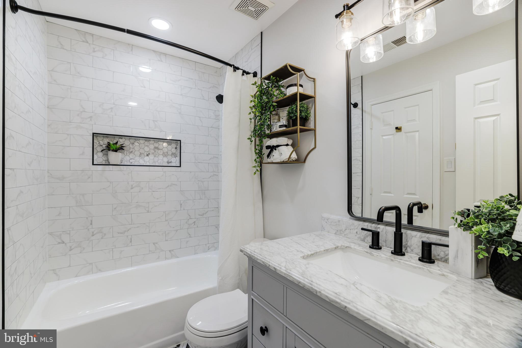 OAK MARR COURTS - Residential