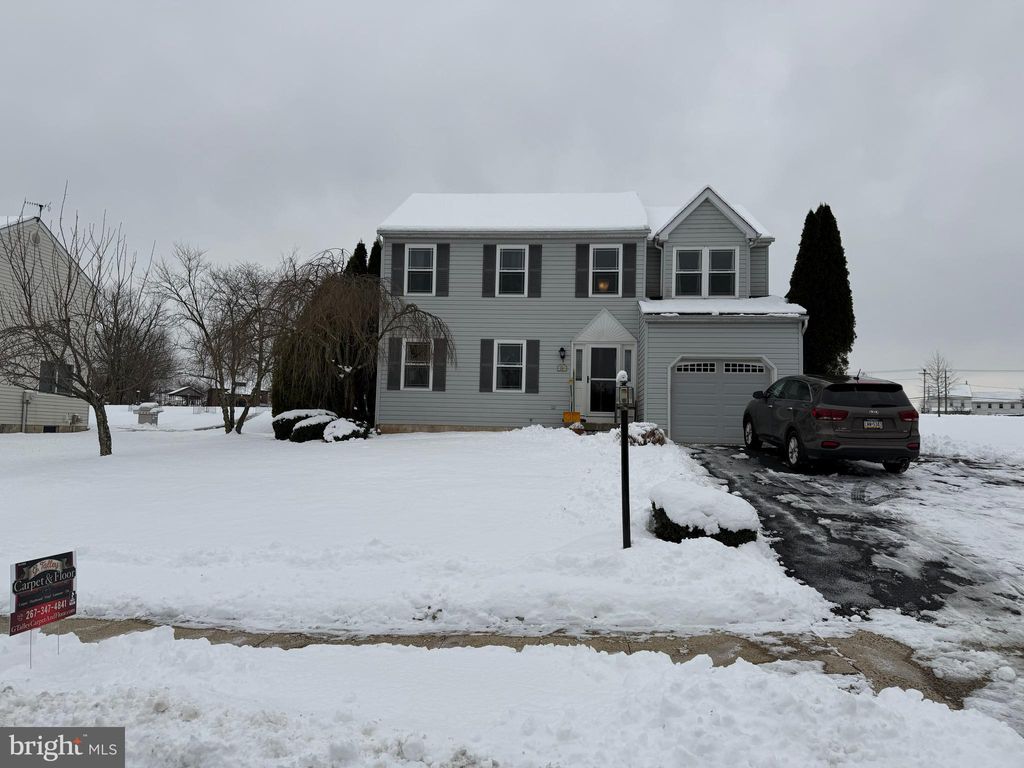 Photo of 136 Woodview Drive, QUAKERTOWN, PA 18951 (MLS # PABU2111212)