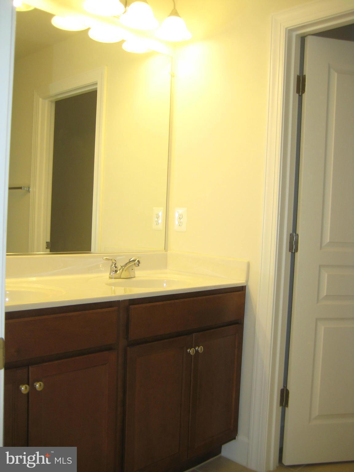 FOSTERS CREST - Residential Lease