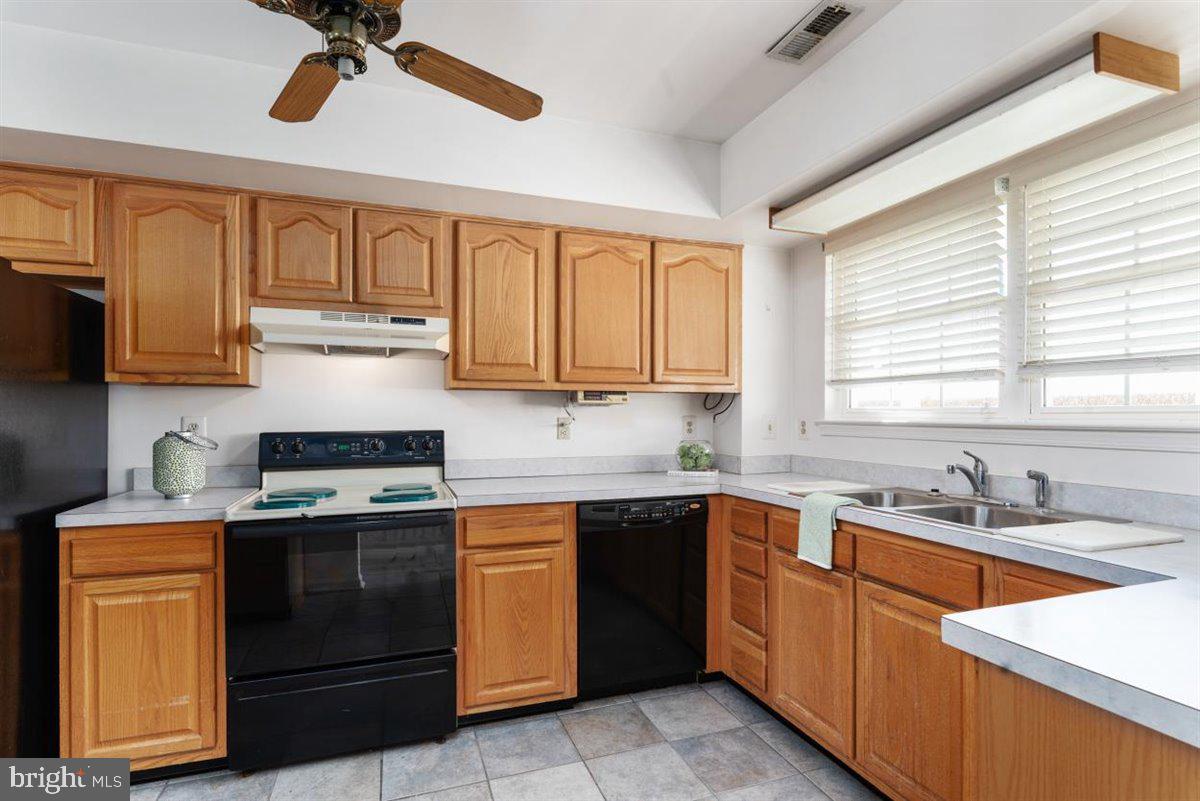 CENTREVILLE - Residential