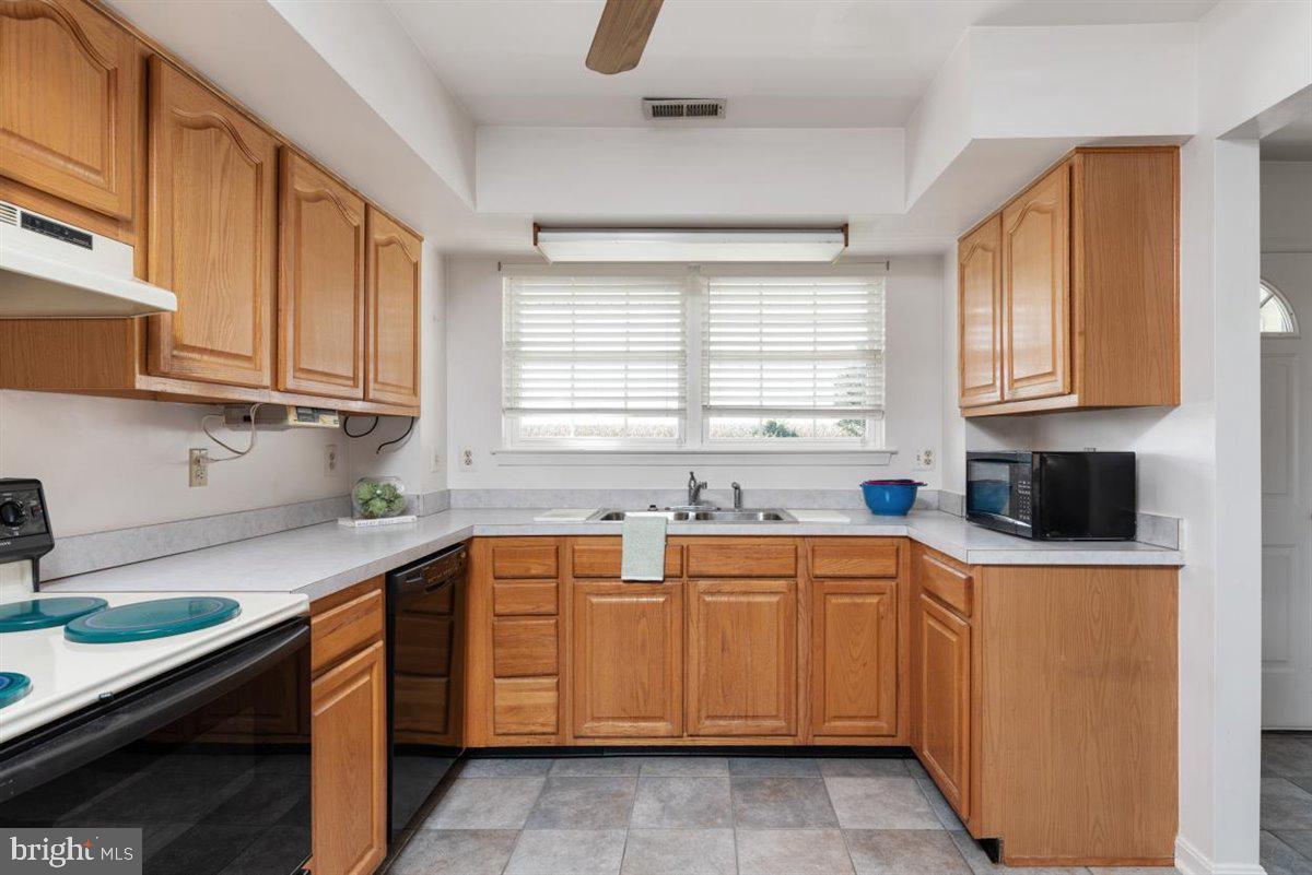 CENTREVILLE - Residential