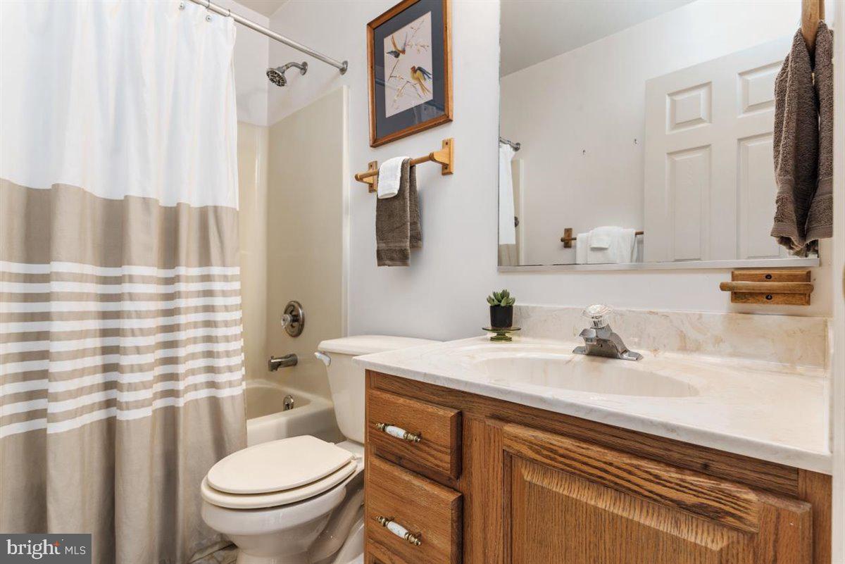 CENTREVILLE - Residential